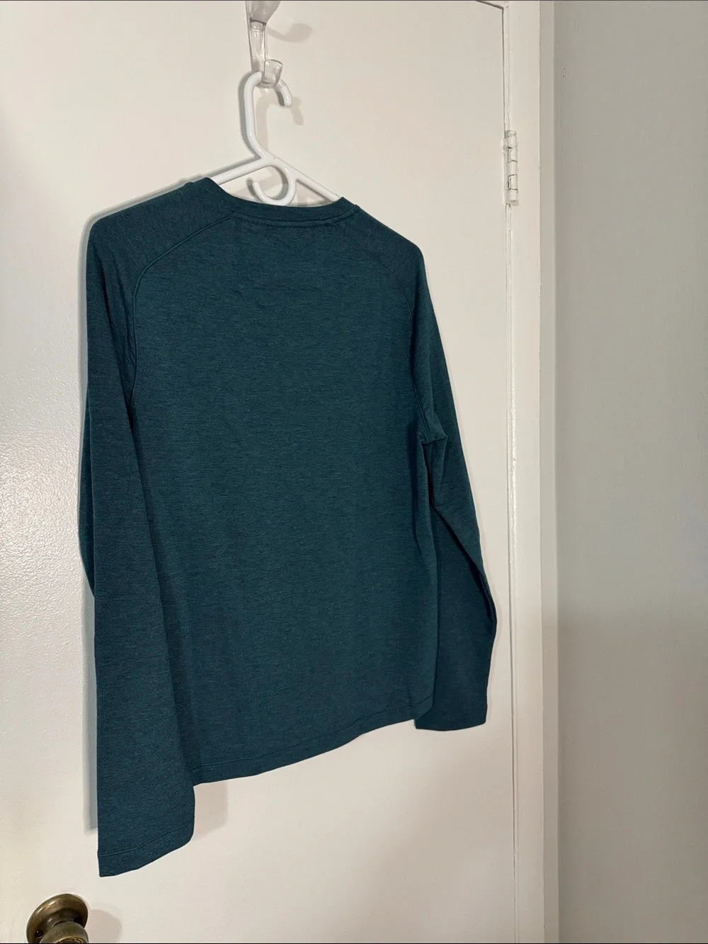 Banana Republic Men’s Medium Dark Teal Long Sleeve Core Temp Crewneck NWT